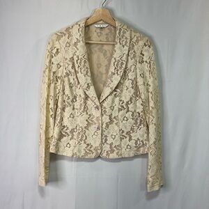 🥥 Cabi cream lace, two button blazer